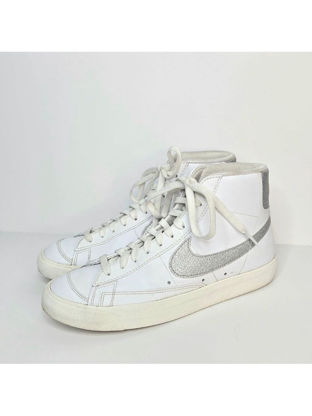 Nike Blazer Mid '77 Sneakers White Metallic Silver Women's Size 10